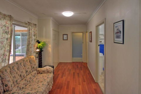 Jacaranda House - Holiday Sunshine Coast 5
