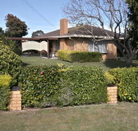 Jacaranda House - Holiday Sunshine Coast