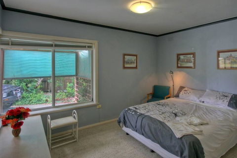 Jacaranda House - Holiday Sunshine Coast 6