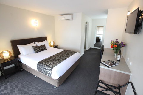 Bay Motel Safety Beach - Sunshine Coast Tourism 1