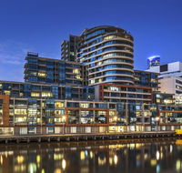 Waterfront Melbourne Apartments - Sunshine Coast Tourism