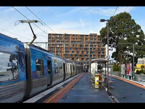 Lovely 5BR Full House In Glen Waverley, Walk To Train, Bus & Shops - Holiday Sunshine Coast 18