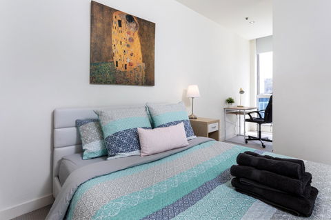 La Maison - Great View, Free Parking, Pool, Gym, Perfectly Located 2BR Apartment - Holiday Sunshine Coast 4