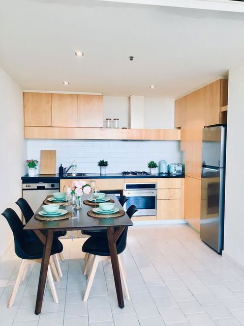 La Maison - Great View, Free Parking, Pool, Gym, Perfectly Located 2BR Apartment - Holiday Sunshine Coast 20