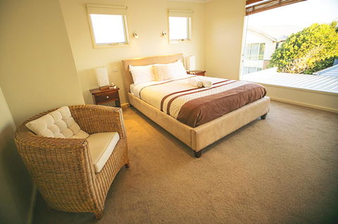 Rayville Boat Houses - Sunshine Coast Tourism 15