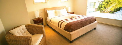 Rayville Boat Houses - Sunshine Coast Tourism 23