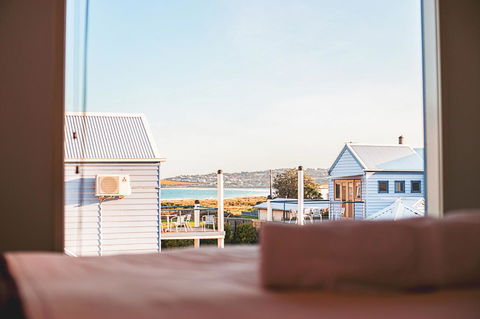 Rayville Boat Houses - Sunshine Coast Tourism 17