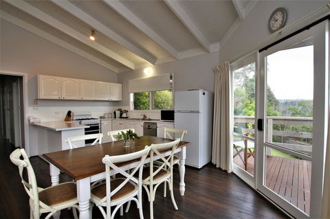 Hamptons In Healesville - Sunshine Coast Tourism 4