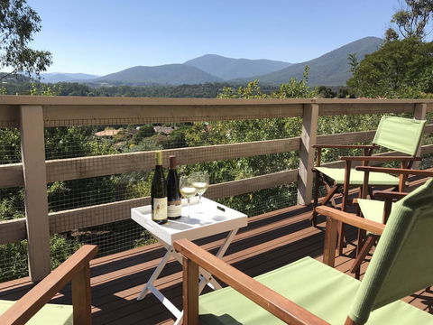 Hamptons In Healesville - Sunshine Coast Tourism 0
