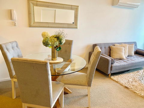 Luxury Apartments With View - Sunshine Coast Tourism 13