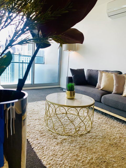 Luxury Apartments With View - Sunshine Coast Tourism 10