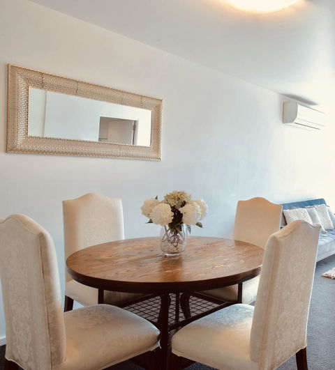 Luxury Apartments With View - Sunshine Coast Tourism 15