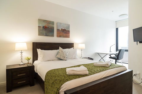AKOM AT Docklands - Holiday Sunshine Coast 36