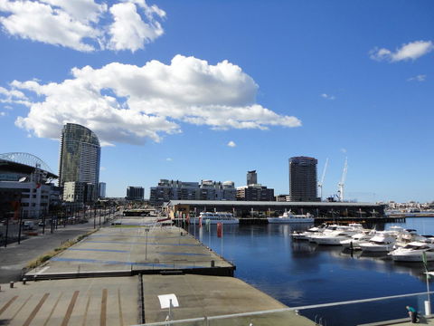 AKOM AT Docklands - Holiday Sunshine Coast 37
