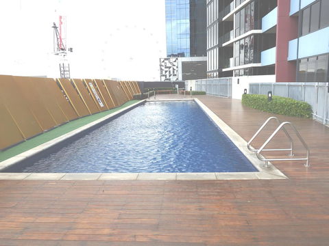 AKOM AT Docklands - Holiday Sunshine Coast 34
