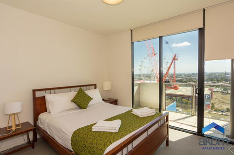 AKOM AT Docklands - Holiday Sunshine Coast 11