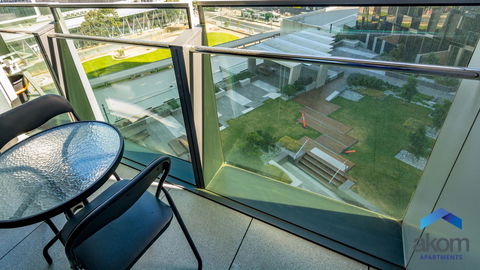 AKOM AT Docklands - Holiday Sunshine Coast 20