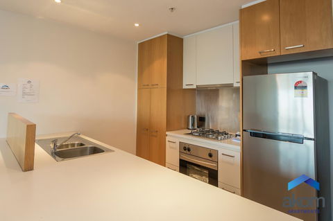 AKOM AT Docklands - Holiday Sunshine Coast 8