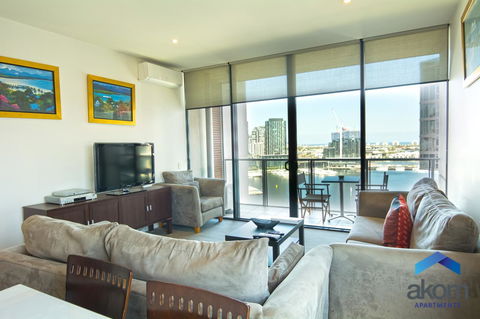 AKOM AT Docklands - Holiday Sunshine Coast 16