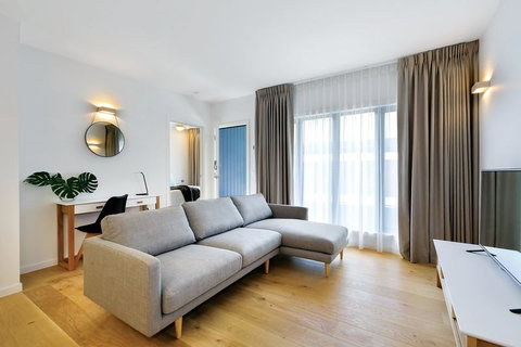 Lakes Edge Apartments - Holiday Sunshine Coast 4