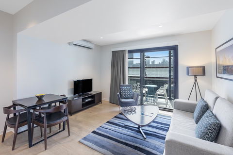 Wyndham Hotel Melbourne - Sunshine Coast Tourism 4