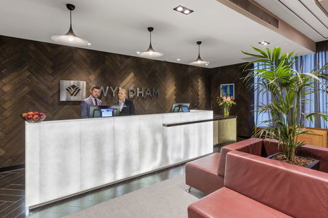 Wyndham Hotel Melbourne - Sunshine Coast Tourism 27