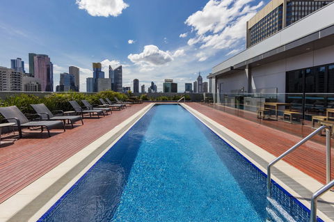 Wyndham Hotel Melbourne - Sunshine Coast Tourism 12