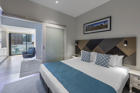 Wyndham Hotel Melbourne - Sunshine Coast Tourism 5