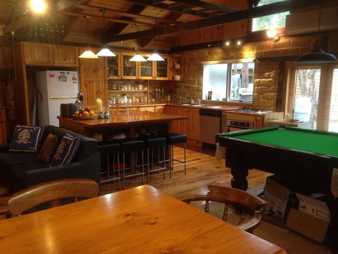 Mud Hollow Barn - Holiday Sunshine Coast 1