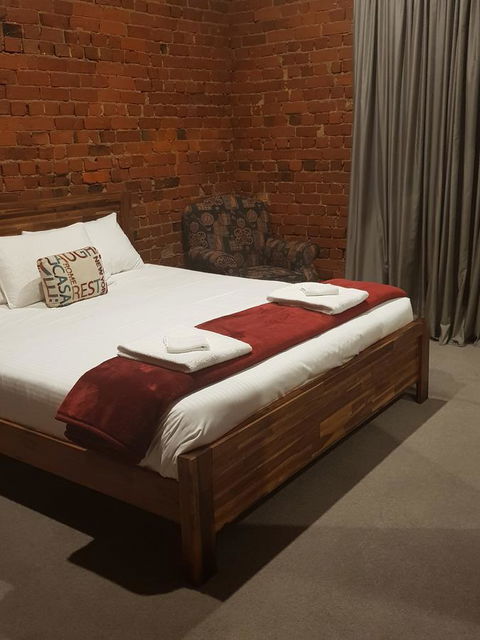 Sublime Spa Apartments - Holiday Sunshine Coast 14