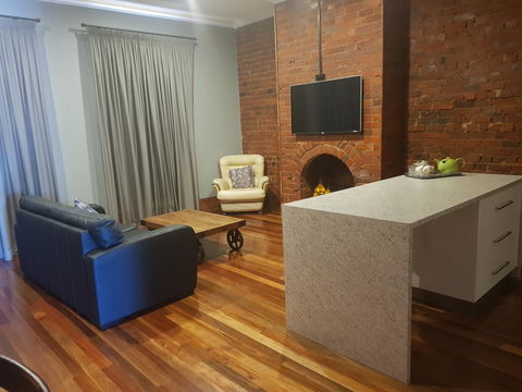 Sublime Spa Apartments - Holiday Sunshine Coast 12