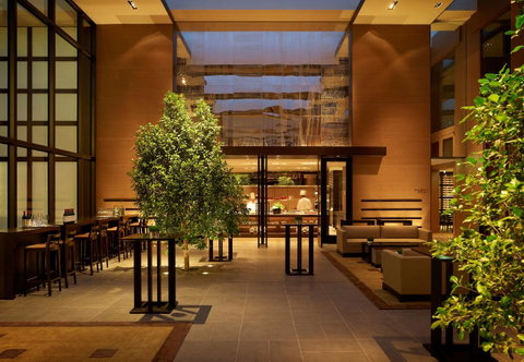 Grand Hyatt Melbourne - Holiday Sunshine Coast 18