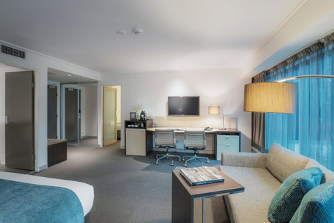 Novotel Melbourne On Collins - Holiday Sunshine Coast 2