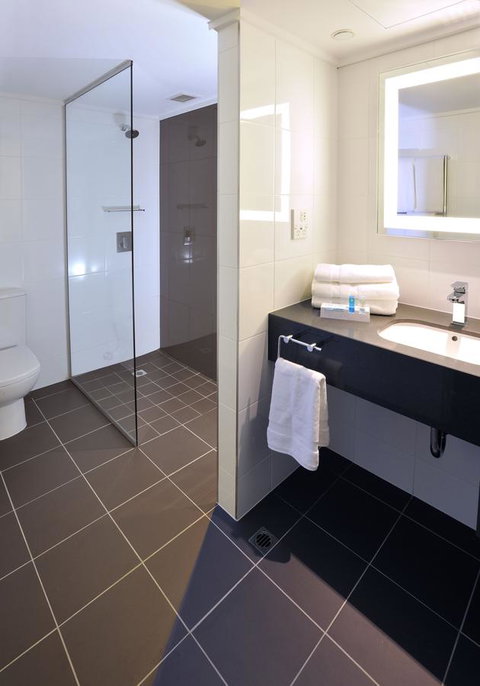 Novotel Melbourne On Collins - Holiday Sunshine Coast 8