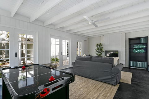 Oasis On Grange - Sunshine Coast Tourism 7