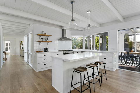 Oasis On Grange - Sunshine Coast Tourism 2
