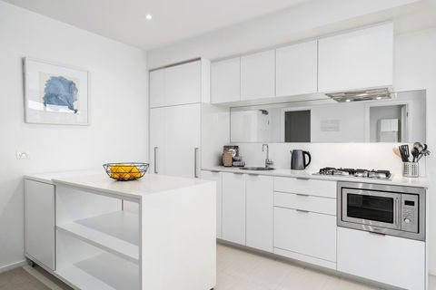 Complete Host Tiara Apartments - Sunshine Coast Tourism 37