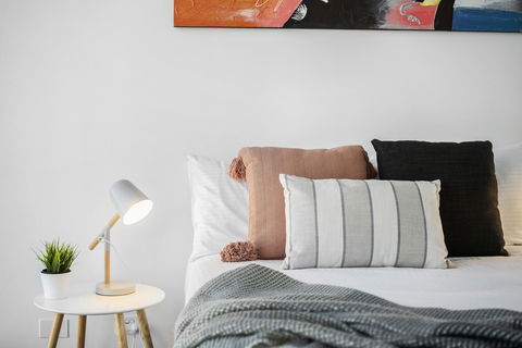 Complete Host Tiara Apartments - Sunshine Coast Tourism 7