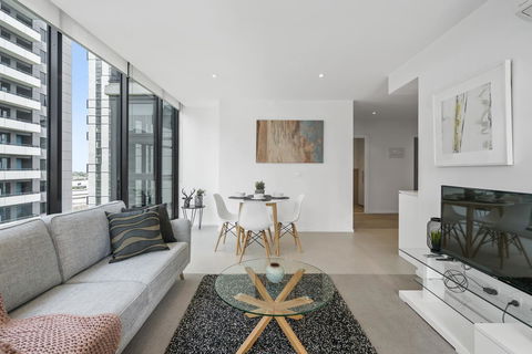 Complete Host Tiara Apartments - Sunshine Coast Tourism 41