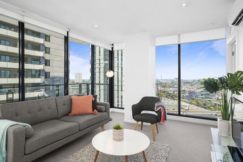 Complete Host Tiara Apartments - Sunshine Coast Tourism 16