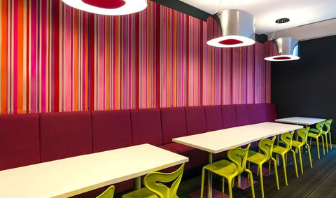 Travelodge Hotel Melbourne Docklands - Sunshine Coast Tourism 20
