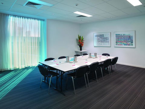 Travelodge Hotel Melbourne Docklands - Sunshine Coast Tourism 22