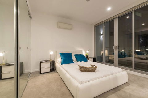 Doncaster Private Collection 2 Bed Townhouse@Pearl - Holiday Sunshine Coast 6