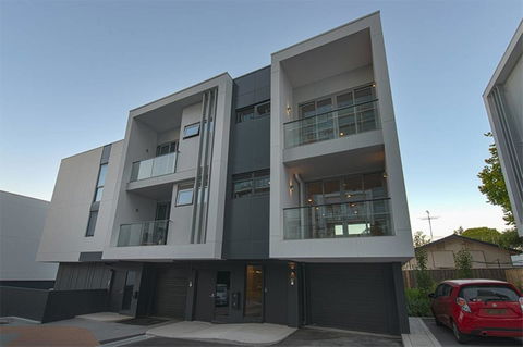 Doncaster Private Collection 2 Bed Townhouse@Pearl - Holiday Sunshine Coast 15