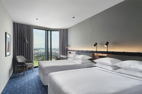 Vibe Hotel Melbourne Docklands - Holiday Sunshine Coast 4