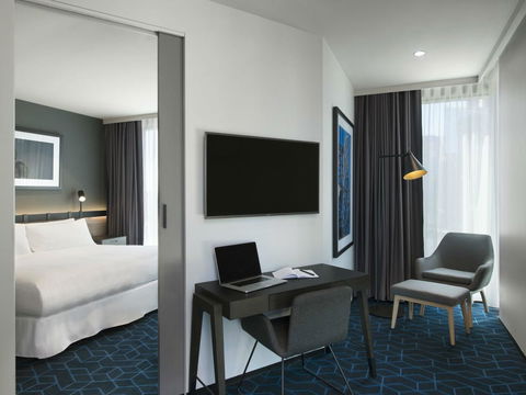 Vibe Hotel Melbourne Docklands - Holiday Sunshine Coast 12