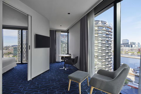 Vibe Hotel Melbourne Docklands - Holiday Sunshine Coast 3
