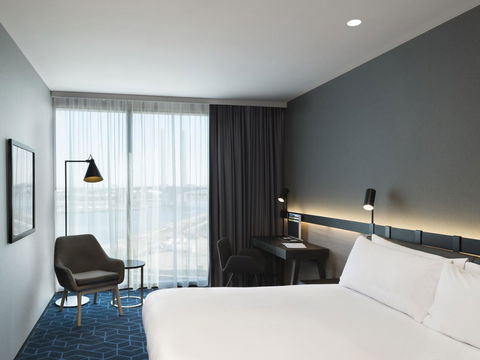 Vibe Hotel Melbourne Docklands - Holiday Sunshine Coast 25