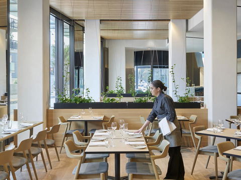 Vibe Hotel Melbourne Docklands - Holiday Sunshine Coast 17