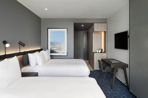 Vibe Hotel Melbourne Docklands - Holiday Sunshine Coast 42